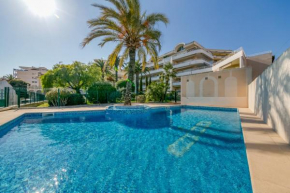 Отель IMMOGROOM - Sea view - Swimming Pool - Terrace  Канны